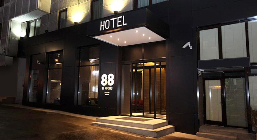 88 rooms hotel